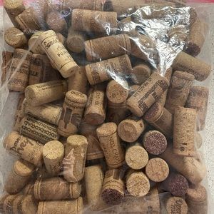 100 Wine Corks